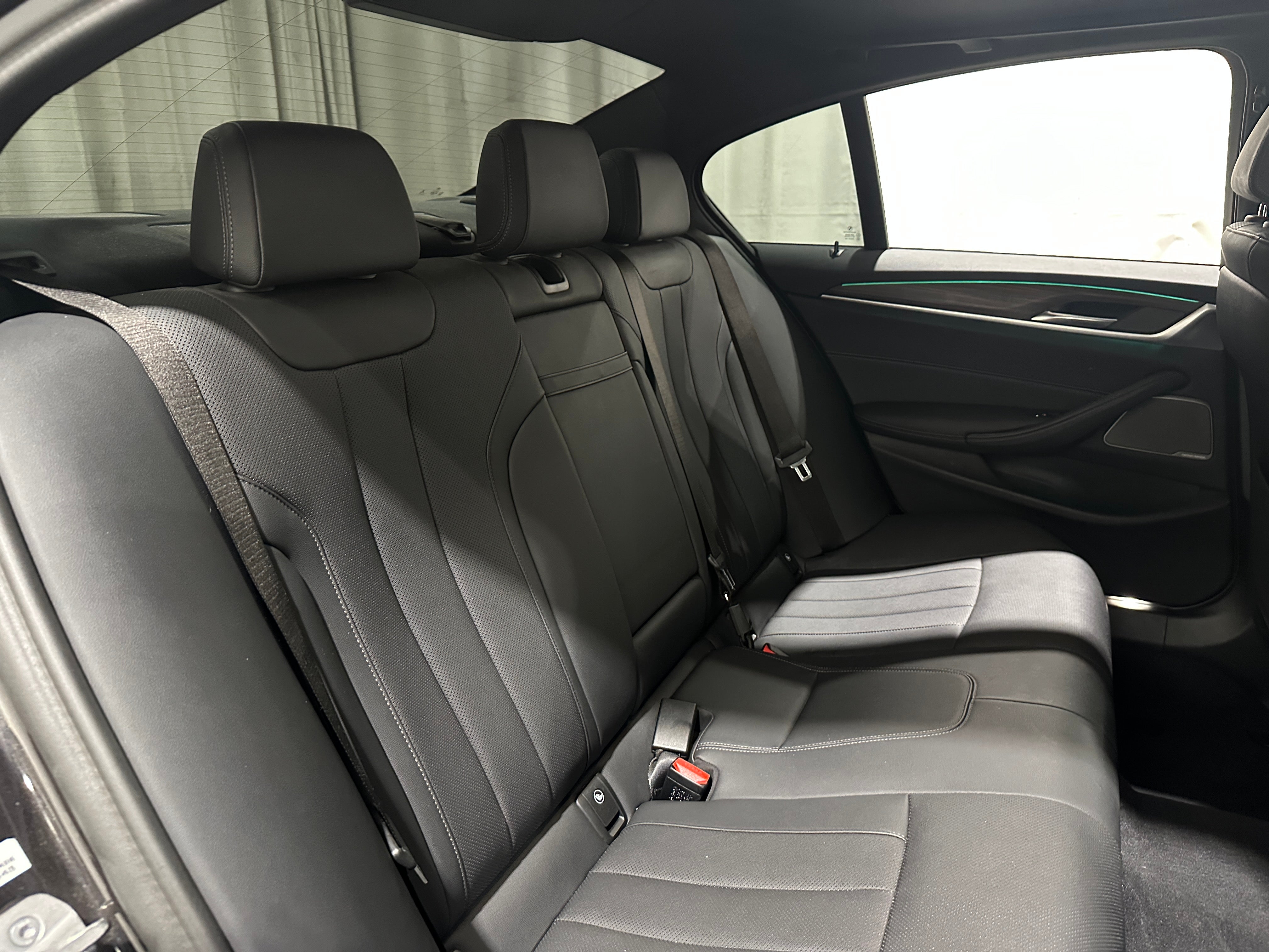 bmw 5 series 2023 WBA73BJ01PWY16137 image bmw 5 series 2023 WBA73BJ01PWY16137 image